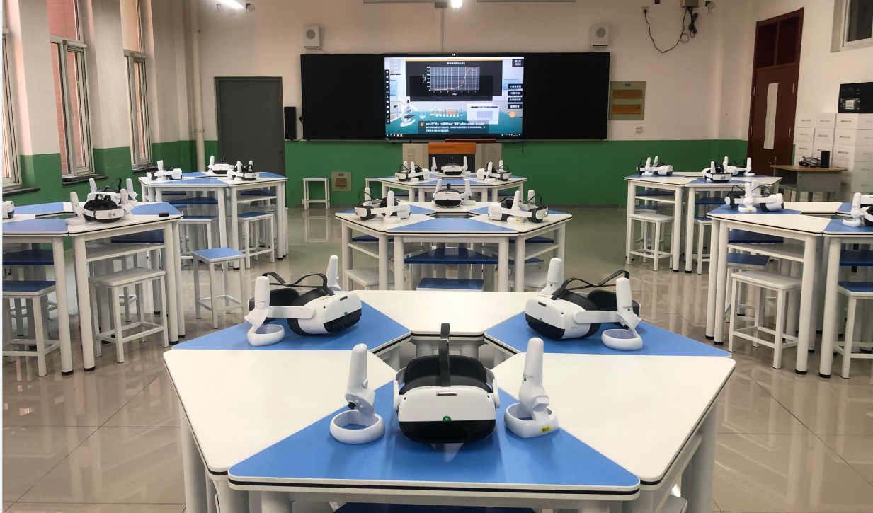 【学校案例】河北正中实验中学VR实验室